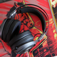 I was a bit surprised to discover how well Razer’s auto adjusting headband works. The headset delivered a perfect fit the first time I put them on.